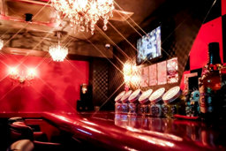 池袋ガールズバー ティアラ [東京 夜遊びマップ]