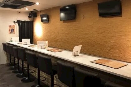 上野ガールズバー「ガールズランド」[東京 夜遊びマップ]