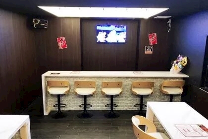 上野ガールズバー「ジェージェー」[東京 夜遊びマップ]